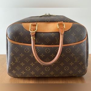 authentic Louis Vuitton Deauville monogram canvas handbag bowling bag